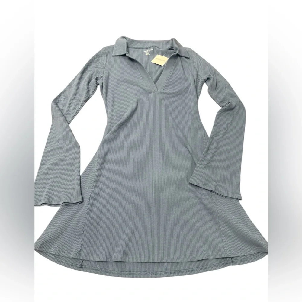 NWT AE Collared Rib Knit Mini Bell Sleeve Slater V Neck Dress - Picture 2 of 9